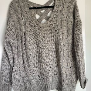 Boutique sweater (gray)